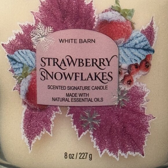 BBW Strawberry Snowflakes White Barn Bath & Body Works Single Wick Candle - Picture 3 of 10